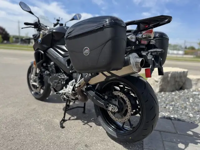 2015 BMW F800R in Sport Bikes in Kitchener / Waterloo - Image 7