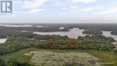 Are you looking to Live outside of the city? Do you want some elbow space and have a desire to breat...