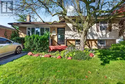 Welcome to 338 Millbank Drive, where modern comfort, convenience, and spacious living come together!...