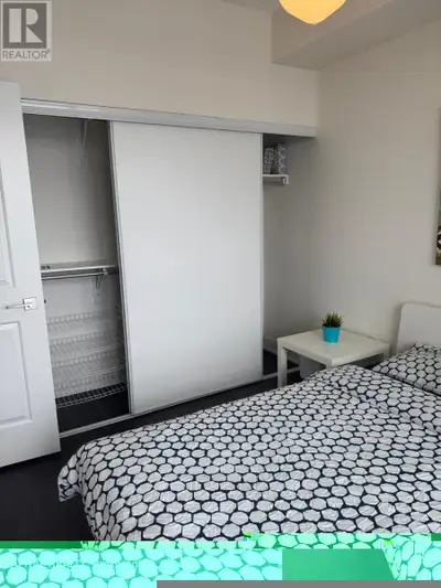 Prime Yonge and Sheppard Location! Stunning One Bedroom Condo With Breathtaking Unobstructed East Vi...