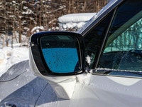 - Sunroof - Heated Seats - Heated Steering Wheel - Power Liftgate - Navigation - Rear View Camera -... (image 8)