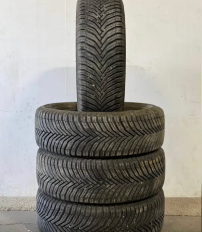 Like new Michelin Crossclimate 225 65 17 all weather tires cost $1200 new Toyota rav4 Honda crv Niss...