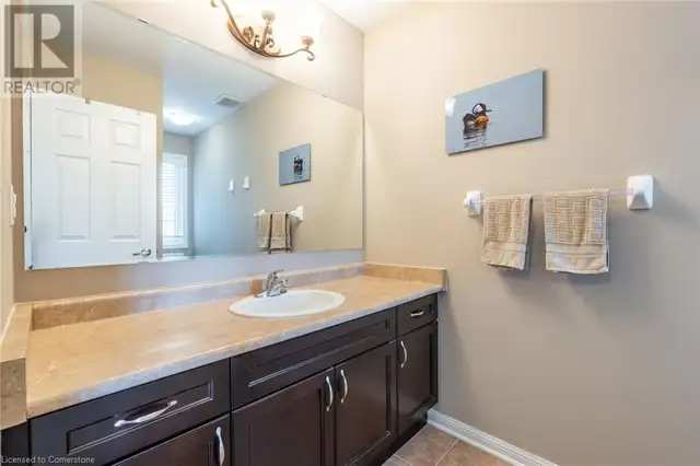 199 EMICK Drive Ancaster, Ontario in Houses for Sale in Hamilton - Image 30