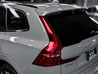 With only 7,471 kms, this 2025 Volvo XC60 B5 Plus is in near-new condition, blending Scandinavian mi... (image 5)