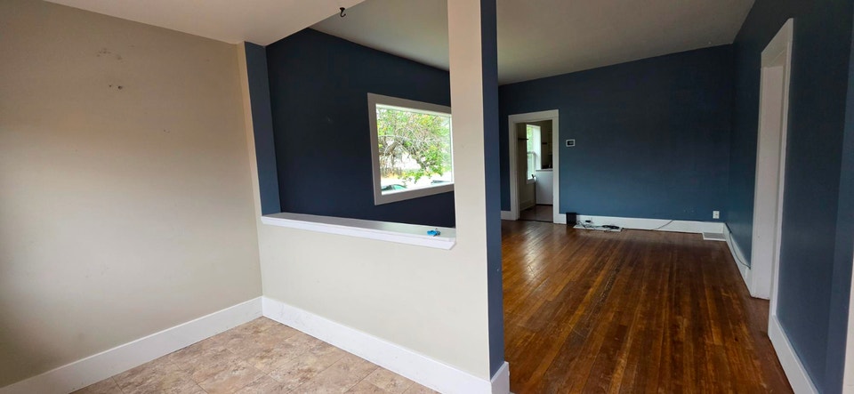 693 St. Paul Street-TOP FLOOR 3