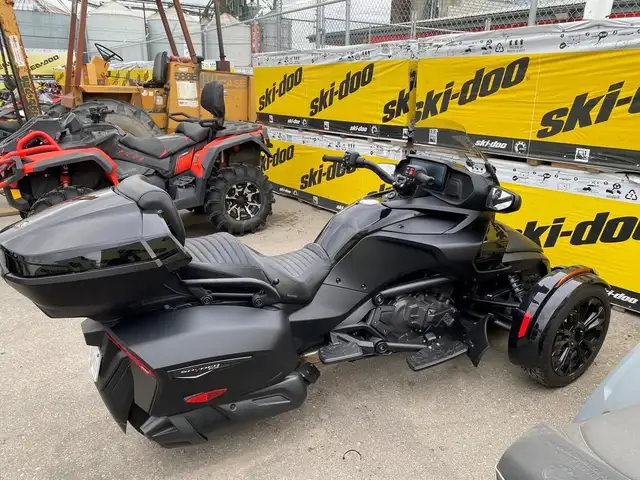2024 Can-Am Spyder F3 Limited in Street, Cruisers & Choppers in Kitchener / Waterloo - Image 3