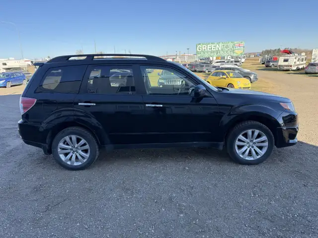 2011 Subaru Forester X Limited LOW KM'S!!! in Cars & Trucks in Red Deer - Image 6