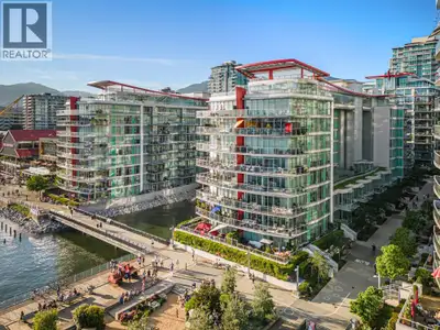 A stunning 2 bedroom, 2 bathroom, + Den WATERFRONT unit located in the HEART of Lower Lonsdale. This...
