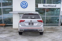 Elevate your daily drive with this striking 2024 Volkswagen Tiguan Highline 4MOTION a premium compac... (image 4)