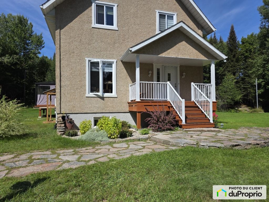 $734,500 - 2 Storey for sale in Riviere-Rouge — photo 3