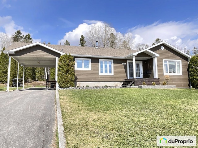 $449,999 - Bungalow for sale in St-Nazaire — photo 1