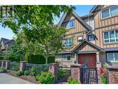 Centrally located in Richmond! Meticulously maintained by owner, this like-new South-facing unit fea...