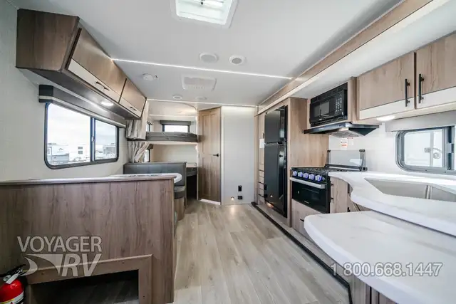 2023 Grand Design Imagine XLS 23BHE in Travel Trailers & Campers in Kelowna - Image 6