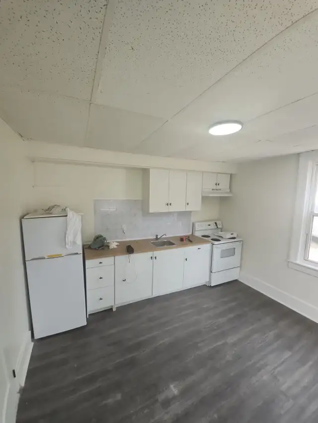 Newly Renovated Bachelor Unit - Truro in Long Term Rentals in Truro - Image 2