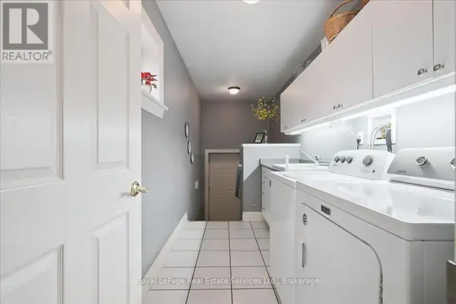 281 PINEHURST DRIVE Oakville (FD Ford), Ontario in Houses for Sale in Oakville / Halton Region - Image 21