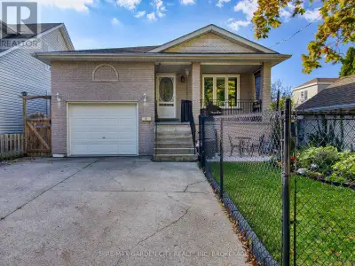 Welcome to 61 Concord Avenue, a solid raised bungalow built in 2001 located in a quiet St. Catharine...