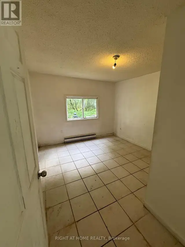 2884 COUNTY RD 89 Innisfil, Ontario in Houses for Sale in Barrie - Image 23