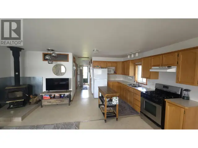 7597 NORTH POINT ROAD Sheridan Lake, British Columbia in Houses for Sale in 100 Mile House - Image 17