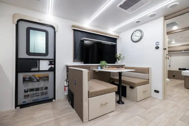 2026 Forest River EAST TO WEST ALTA 2775KFK in Travel Trailers & Campers in Regina - Image 8