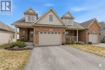 Located in the charming community of Stevensville, this beautiful semi-detached bungaloft presents e...