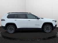This 2026 JEEP CHEROKEE LAREDO 4X4 has the following options Perforated Capri Leatherette Seats, Rem... (image 5)
