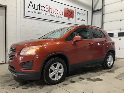 Le Chevrolet Trax 2016 LT à rouage intégral est un VUS sous-compact pratique pour la ville et la rou...