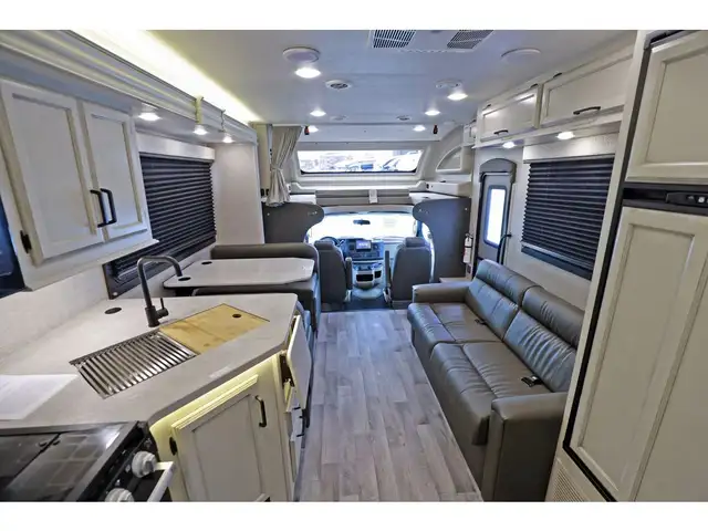 2023 Entegra Coach Odyssey 31F Bund Bed NEUF VR/RV Classe C 2023 in RVs & Motorhomes in Laval / North Shore - Image 26