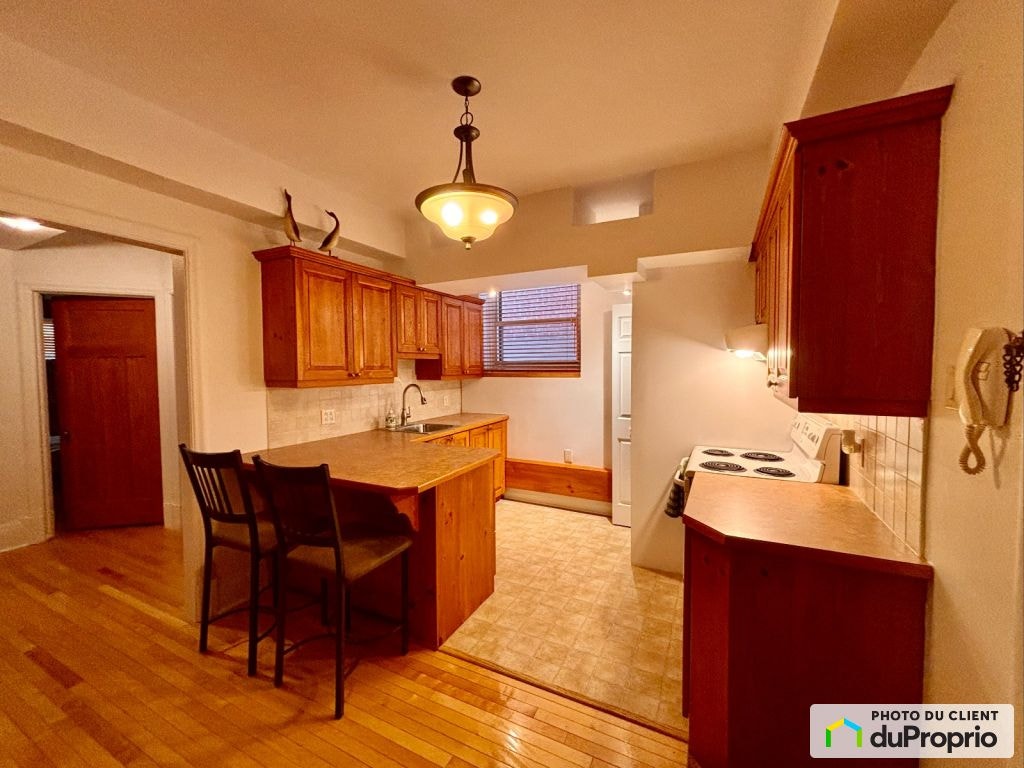 $299,000 - Condominium in Côte-des-Neiges / Notre-Dame-de-Grâce — photo 1