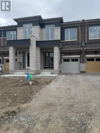 Brand New 2-Storey Townhouse Located at Bayview Ave & 19th Ave in Prime Richmond Hill! Offering 3 pa...