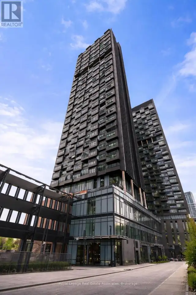 1004 - 1 QUARRINGTON LANE Toronto (Banbury-Don Mills), Ontario in Condos for Sale in City of Toronto - Image 2