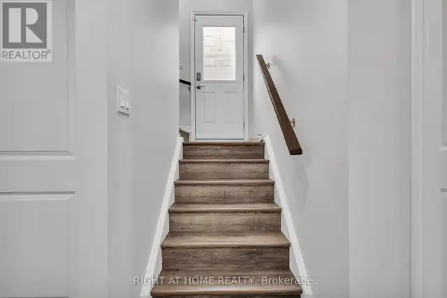 321 CARRIAGE WAY Waterloo, Ontario in Houses for Sale in Kitchener / Waterloo - Image 37