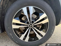 This Mercedes-Benz GLA 250 has a dependable Intercooled Turbo Gas/Electric I-4 2.0 L/121 engine powe... (image 6)