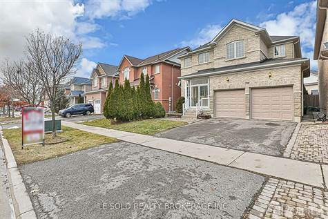 Homes for Sale in Wismer, Markham, Ontario $1,399,000 in Houses for Sale in Markham / York Region - Image 2