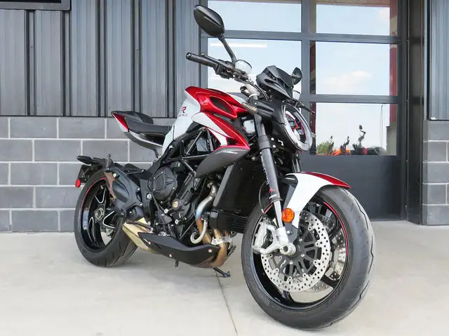 2023 MV Agusta Brutale RR in Sport Bikes in Cambridge - Image 2