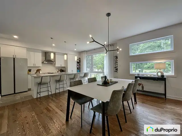 $684,900 - Townhouse for sale in Cantley63236186572545124
