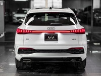 The 2025 Audi Q5 Progressiv marks the debut of the third-generation model, featuring a complete exte... (image 6)