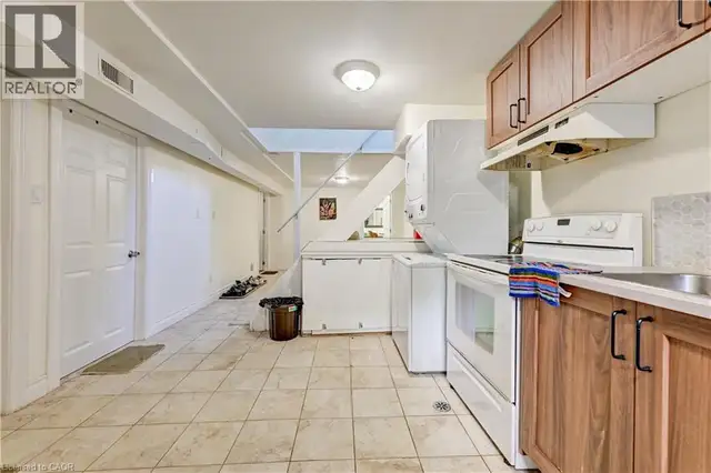 53 HELENE Crescent Waterloo, Ontario in Houses for Sale in Kitchener / Waterloo - Image 28