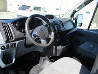 3.7 liter , mid roof, auto ,air ,cruise, tilt ,pw ,pl, am/fm media center radio. work ready, equippe... (image 6)