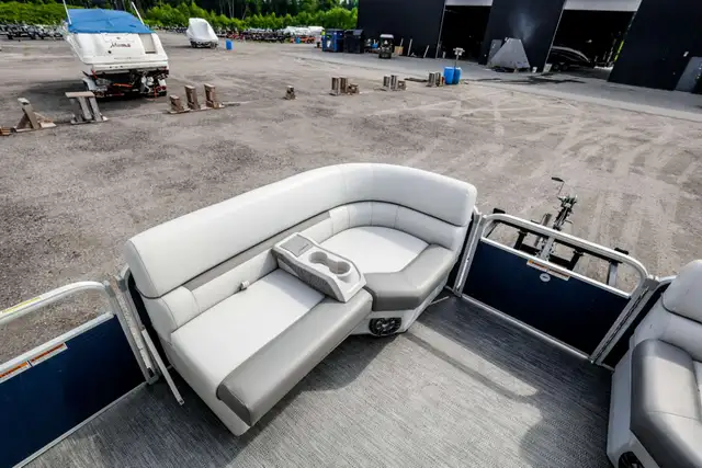 2023 Godfrey Sweetwater 2086 in Powerboats & Motorboats in Rimouski / Bas-St-Laurent - Image 25