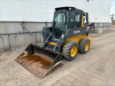 Hours: 702 | Location: Regina, SK, CA | Booms: Self-Leveling; Buckets: 66 Bucket; Operators Station:...
