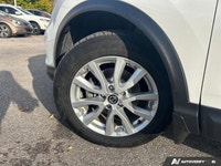 Ready for daily adventures? This 2023 Nissan Qashqai Sport Utility, in sleek White, is engineered fo... (image 9)