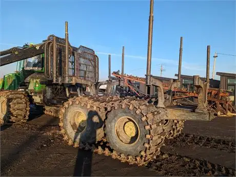 2014 JOHN DEERE 1910E FORWARDER  Cash/ trade/ lease to own term in Heavy Equipment in Fort St. John - Image 4