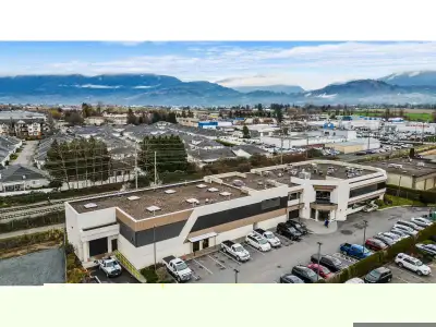 This 700 sq. ft. upper-level office space offers a practical and versatile layout suitable for a wid...