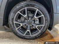 This Jeep Cherokee has a dependable Intercooled Turbo Gas/Electric I-4 1.6 L/98 engine powering this... (image 9)
