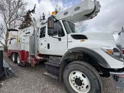 AMVIC Licensed Business Engine Make International Engine Model MaxxForce 10 Engine HP 330 Trans Make...