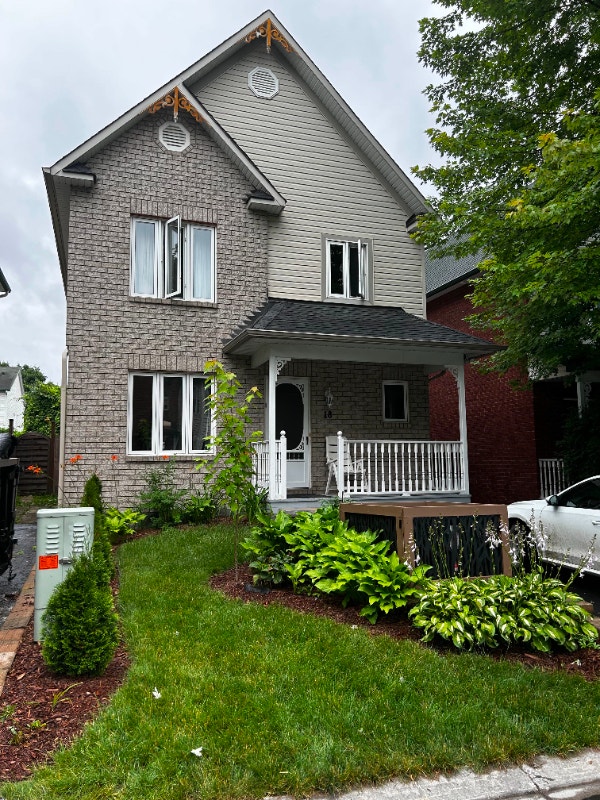 ** TRÈS BELLE MAISON À LOUER • 3+1 CHAMBRES • PLATEAU/GATINEAU** Long
