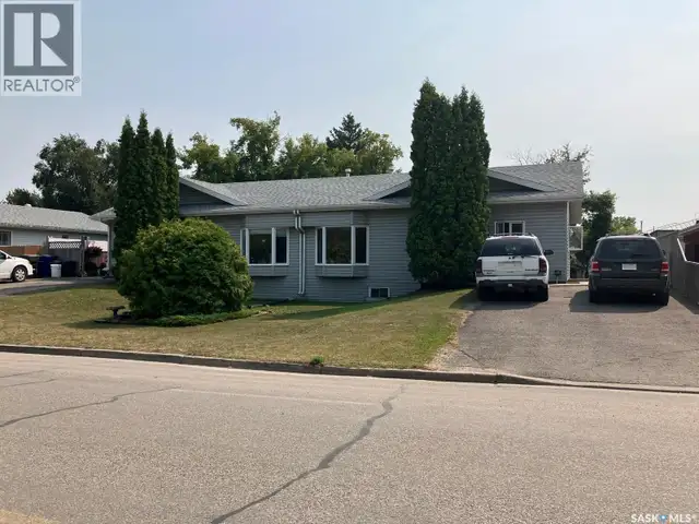 804 - 806 9th AVENUE W Nipawin, Saskatchewan in Houses for Sale in Nipawin - Image 29