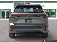 *Tiguan Comfortline R-Line Black Edition 4 Motion* *Performance:* • 4- cylinder, 2.0 TSI , 201 HP &... (image 4)