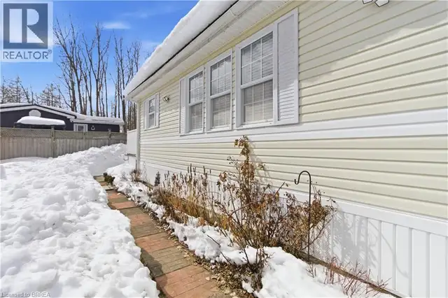 428 PINE Pass Wellington, Ontario in Houses for Sale in Oakville / Halton Region - Image 15