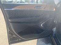 This Jeep Grand Cherokee 4xe has a powerful Intercooled Turbo Gas/Electric I-4 2.0 L/122 engine powe... (image 9)